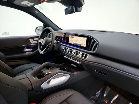 Used 2025 Mercedes-Benz GLE 350 4MATIC image 18