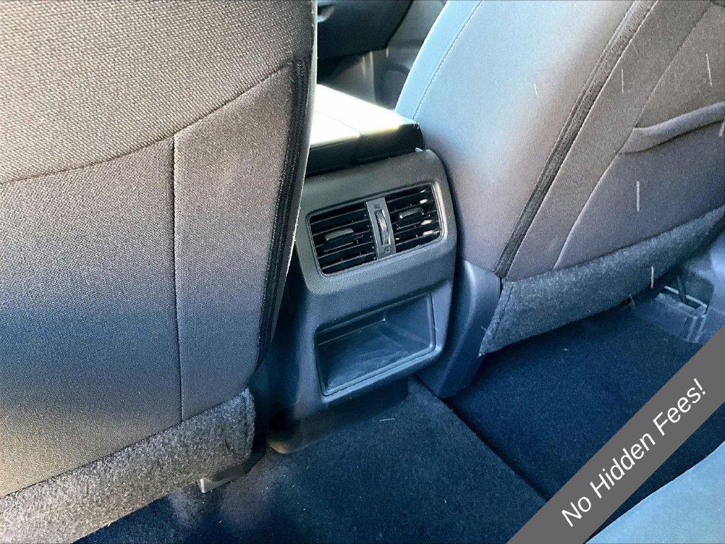 Used 2023 Nissan Rogue S AWD/4WD image 27