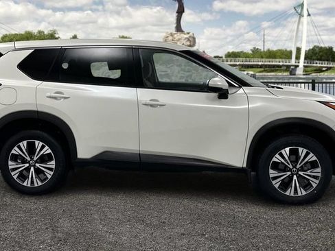Used 2021 Nissan Rogue SV AWD/4WD image 4