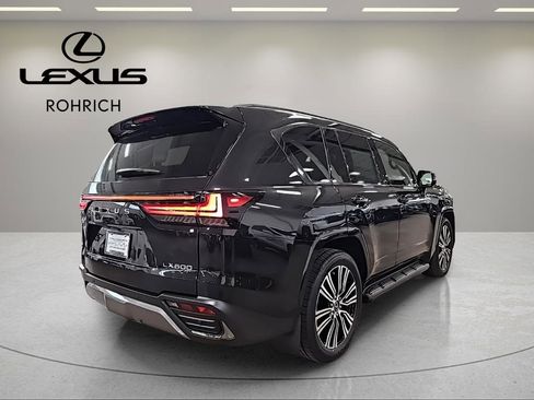 New 2024 Lexus LX 600 4WD w/ Luxury Package image 4