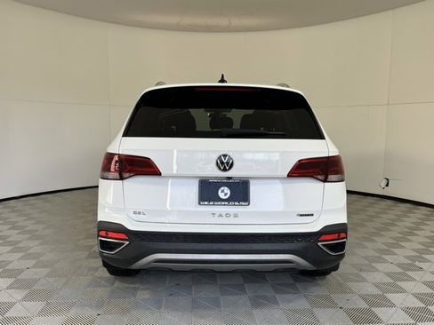 Used 2022 Volkswagen Taos SEL image 6
