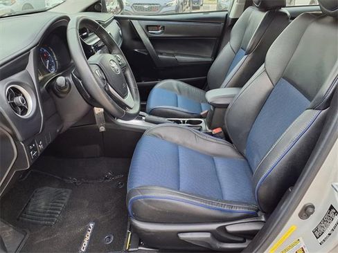 Used 2019 Toyota Corolla SE image 6