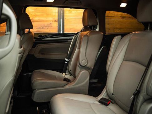 Used 2019 Honda Odyssey EX-L image 11