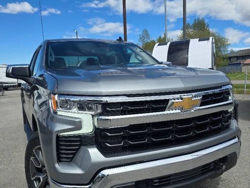 Used 2023 Chevrolet Silverado 1500 LT AWD/4WD image 1