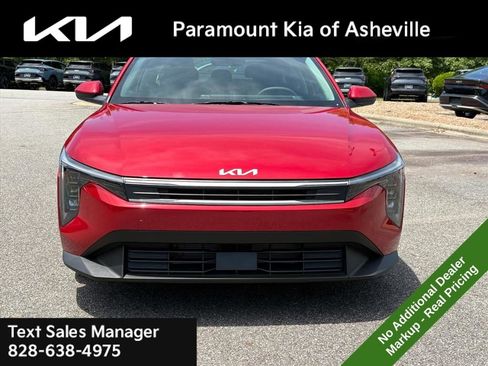 New 2026 Kia K4 FWD image 2