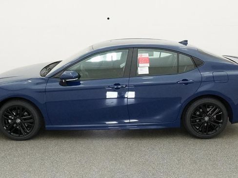 New 2026 Toyota Camry SE w/ Convenience Package image 7