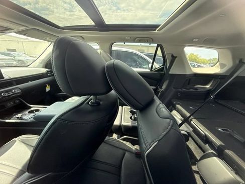 Used 2025 Honda Pilot Elite image 10