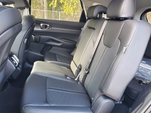 New 2026 Kia Sorento S image 25