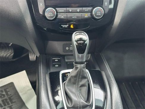 Used 2019 Nissan Rogue Sport SL image 15