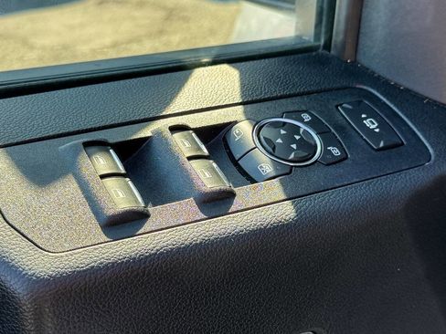 Used 2021 Ford F350 Lariat w/ Chrome Package AWD/4WD image 24