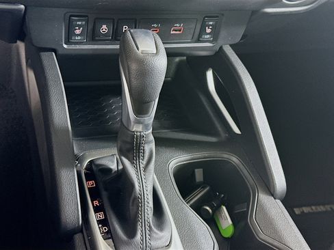 Used 2025 Nissan Frontier SV w/ SV Convenience Package image 24