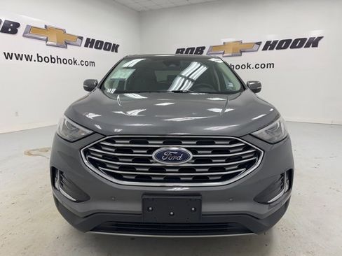 Used 2024 Ford Edge Titanium image 2