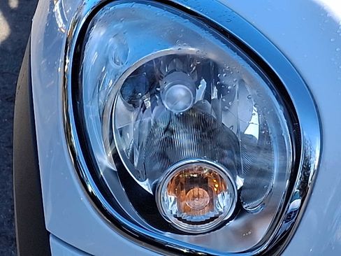 Used 2013 MINI Cooper Countryman image 9