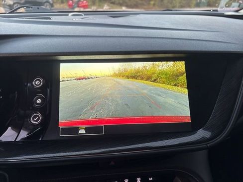 Used 2022 Buick Envision Preferred image 26