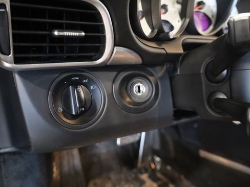 Used 2011 Porsche 911 Turbo image 20