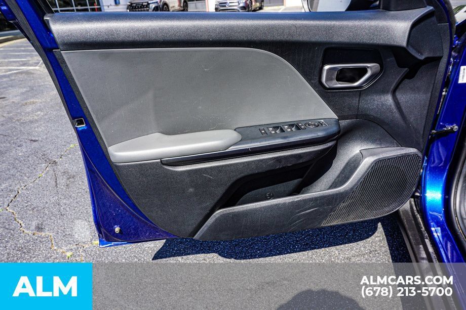 Used 2025 Kia K4 FWD image 45