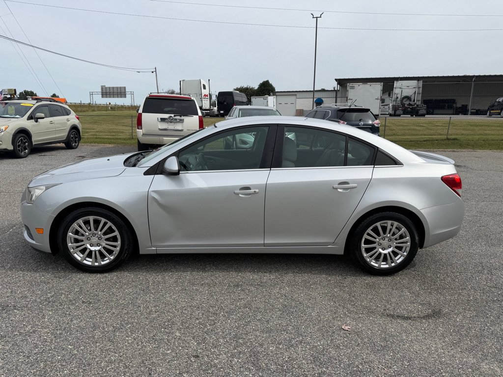 Used 2014 Chevrolet Cruze Eco FWD image 3