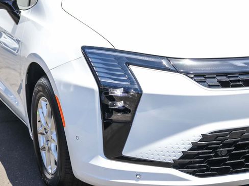 New 2027 Chrysler Pacifica Select FWD image 8