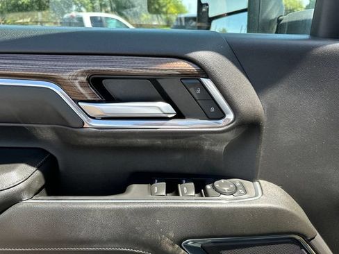 Certified 2024 Chevrolet Silverado 2500 LT AWD/4WD image 19