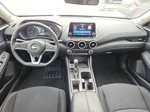 Used 2024 Nissan Sentra SV image 9