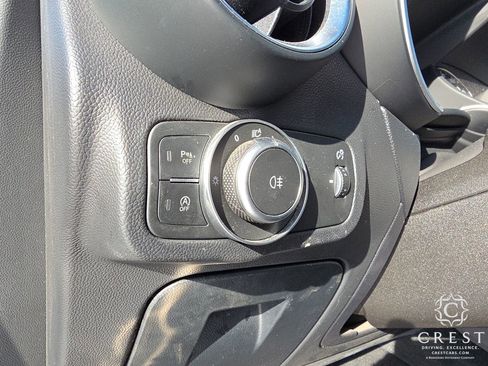 Used 2018 Alfa Romeo Stelvio Ti Sport image 12