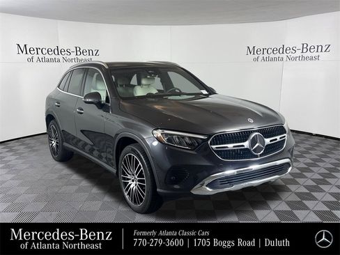 Certified 2025 Mercedes-Benz GLC 300 image 1