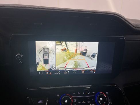 Used 2025 GMC Sierra 1500 AT4 w/ AT4 Premium Package image 66