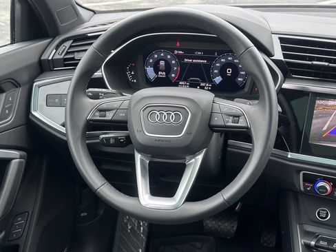 Certified 2025 Audi Q3 2.0T Premium w/ Convenience Package image 12