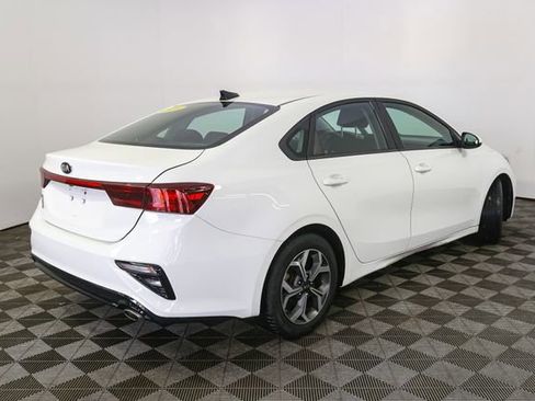 Used 2020 Kia Forte LXS FWD image 11