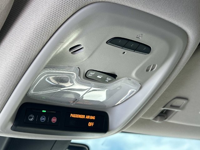 Used 2020 Buick Encore GX Essence FWD image 23