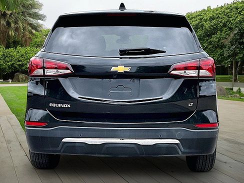 Used 2022 Chevrolet Equinox LT FWD image 3