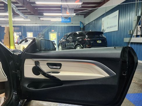 Used 2018 BMW 430i xDrive 430i xDrive Convertible 2D image 13