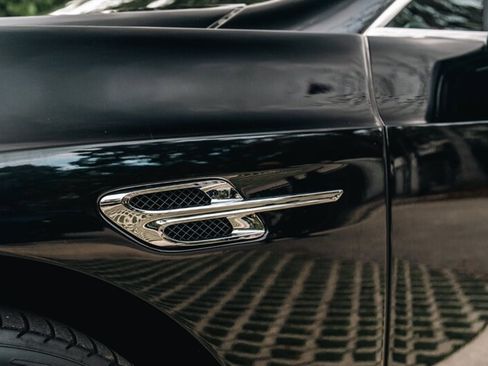 Used 2017 Bentley Continental GT image 15