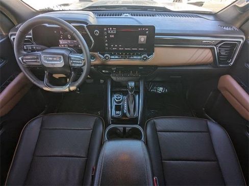 Used 2023 GMC Canyon AT4 w/ AT4 Premium Package image 17