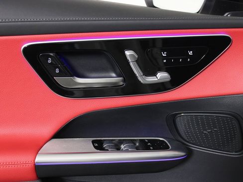 Certified 2025 Mercedes-Benz GLC 300 4MATIC image 12