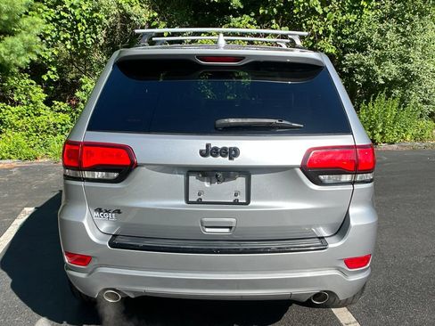 Used 2015 Jeep Grand Cherokee Altitude AWD/4WD image 4