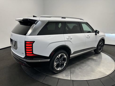 Used 2026 Hyundai Palisade Limited AWD/4WD image 7