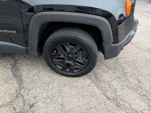 Used 2018 Jeep Renegade Sport w/ Power & Air Group AWD/4WD image 14
