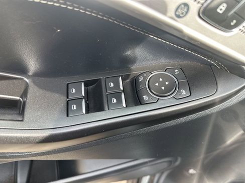 Used 2020 Ford Explorer Limited image 6