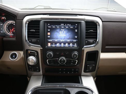 Used 2017 RAM 1500 Laramie w/ Convenience Group image 13