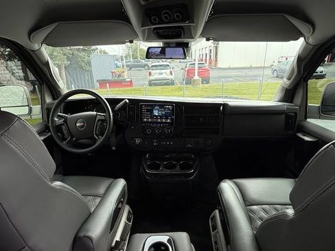 Used 2026 GMC Savana 2500 Extended w/ Driver Convenience Package RWD image 12