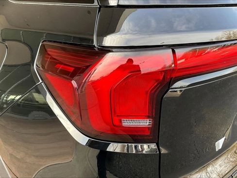 Used 2026 GMC Terrain Elevation w/ Black Edition image 23