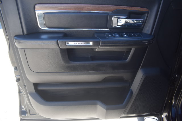 Used 2014 RAM 2500 Laramie w/ Black Appearance Group AWD/4WD image 13