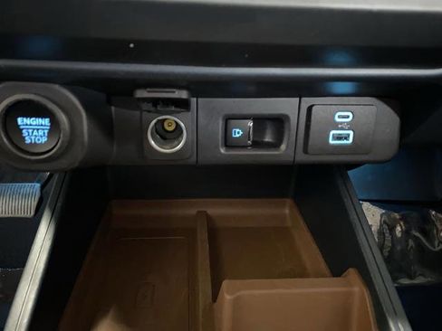 Used 2024 Ford Maverick Lariat image 20