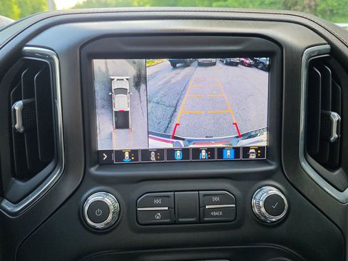 Used 2021 GMC Sierra 2500 AT4 w/ AT4 Premium Plus Package AWD/4WD image 24