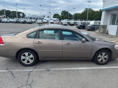 Used 2006 Chevrolet Impala LT w/ Preferred Equipment Group FWD image 5