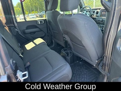 Used 2021 Jeep Wrangler Unlimited Sahara image 7