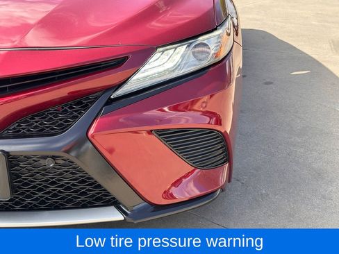 Used 2018 Toyota Camry XSE image 6