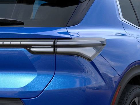 New 2026 Chevrolet Equinox EV LT w/ Convenience Package II image 11