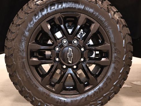 Used 2025 Chevrolet Silverado 2500 Custom w/ Custom Value Package AWD/4WD image 38